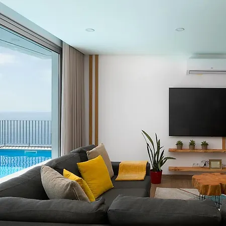 Peak A Boo Private Heated Pool And Private Parking Villa