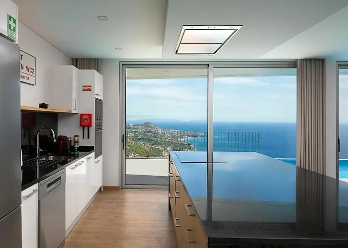 Villa Peak A Boo Private Heated Pool And Private Parking