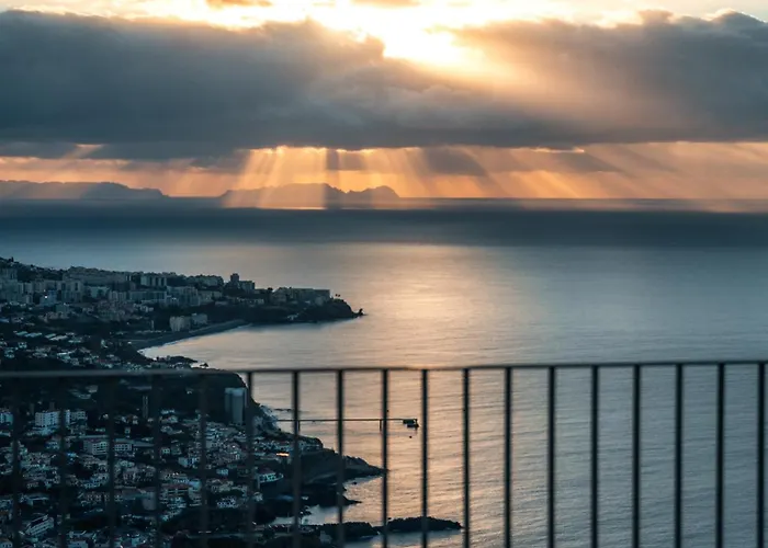 Peak A Boo Private Heated Pool And Private Parking Camara de Lobos