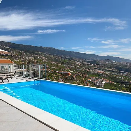 Vila Peak A Boo Private Heated Pool And Private Parking