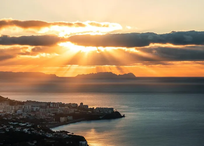 Peak A Boo Private Heated Pool And Private Parking Câmara de Lobos